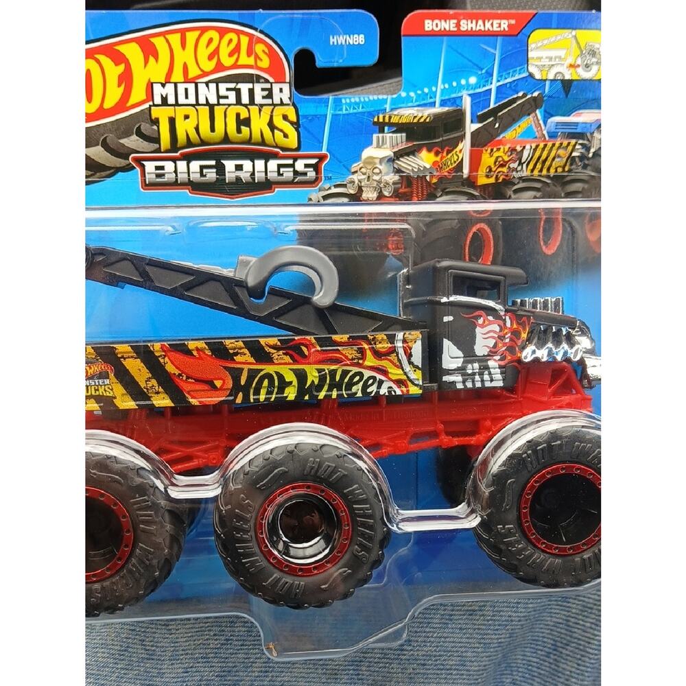 Hot Wheels Monster Trucks Big Rigs Bone Shaker Tow Truck - Black & Red